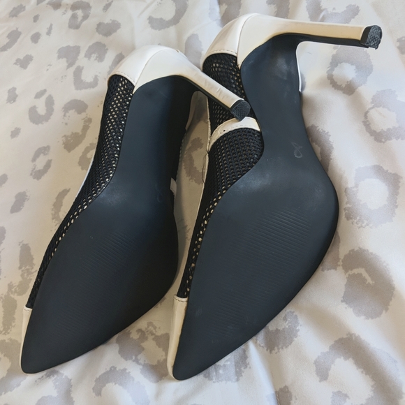 *Privileged Amiya Black & White Pumps- Size 7.5 - Picture 5 of 5